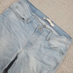 Levis Womens 10 W30 Light Wash Denim Cropped‎ Jeans